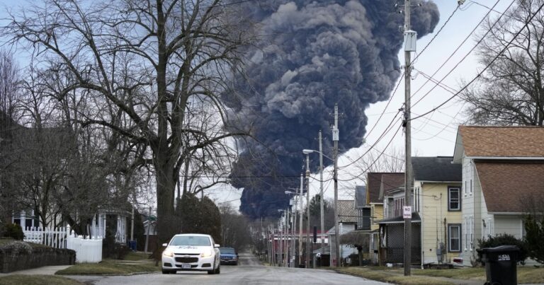 일부 동팔레스타인 탈선 합의금은 거래 항소 중에도 지급되어야 합니다.
    


