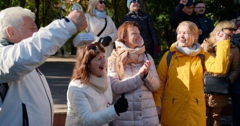 몰도바, 러시아 간섭 의혹 속에 EU 국민투표를 간신히 승인
    


