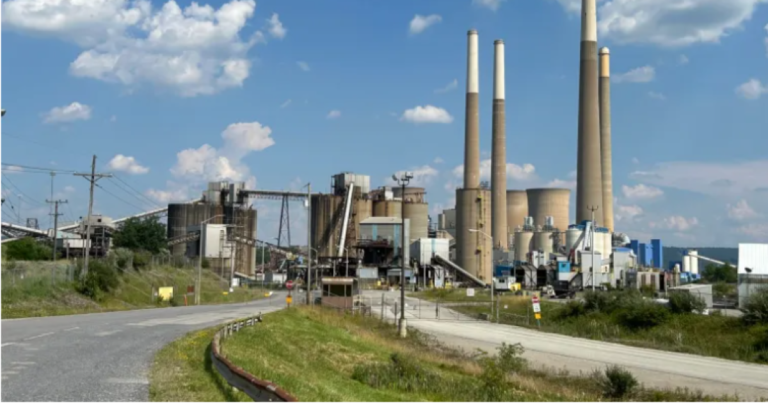 석탄 커뮤니티 그룹은 해리스와 트럼프에게 지속적인 자금 지원을 요청합니다.
    


