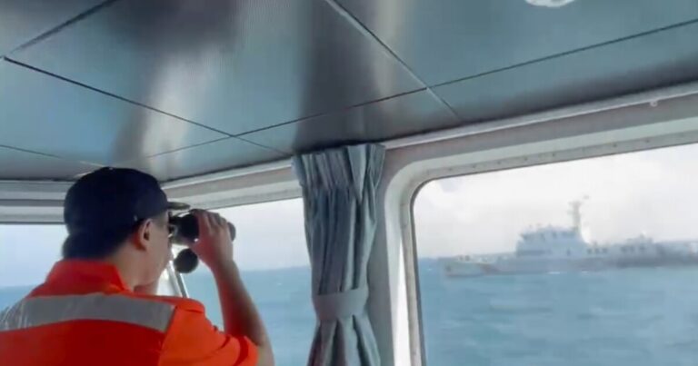 중국, 독립을 경고하기 위해 대만 주변에서 대규모 군사훈련 실시
    


