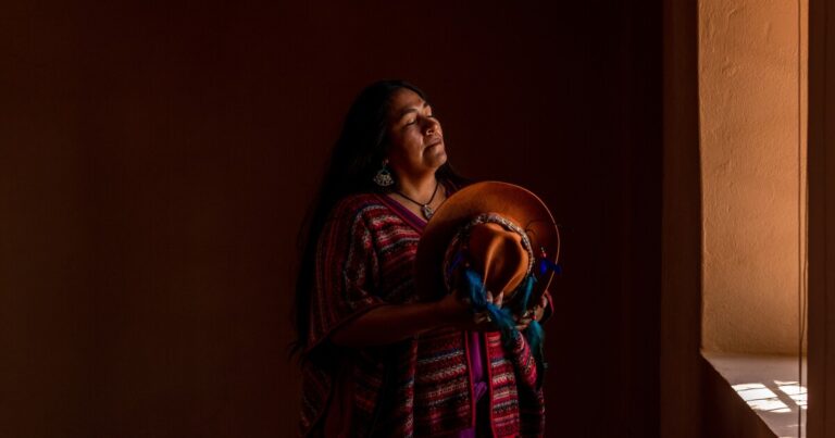 칠레에서 멸종 위기에 처한 언어가 생명을 불어넣다
    


