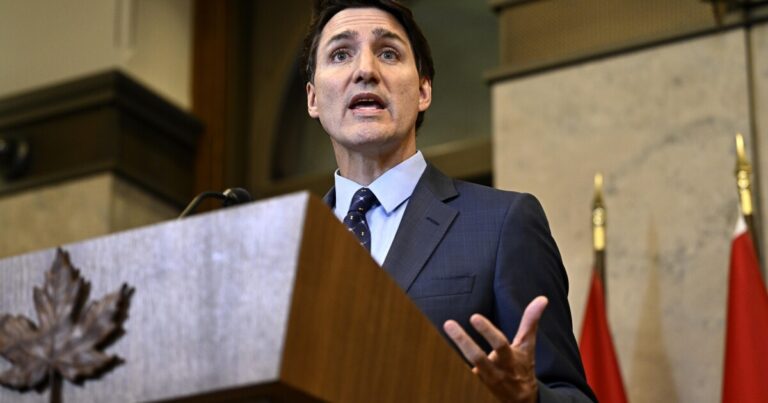 캐나다, 인도 최고 외교관 추방하고 범죄에 외교적 개입 확대 주장
    


