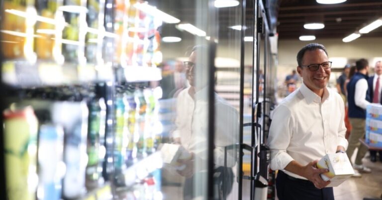 통조림 칵테일 규정 변경에 흥분한 지역 상인, 양조장
    


