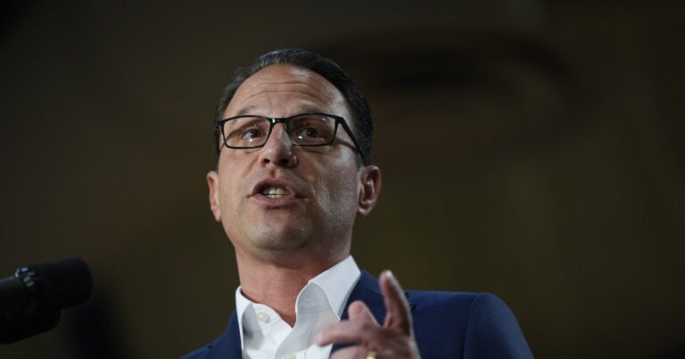 Josh Shapiro의 PAC는 이번 선거를 제외하고 힘든 주 전체 선거에서 민주당을 지원하고 있습니다.
    


