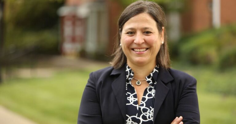 Valerie Gaydos, Jeremy Shaffer, 44, 28 선거구에서 Pa. House 의석 확보
    


