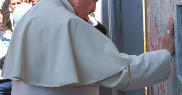 교황, 이스라엘의 행위가 집단 학살에 해당하는지 조사 촉구
    


