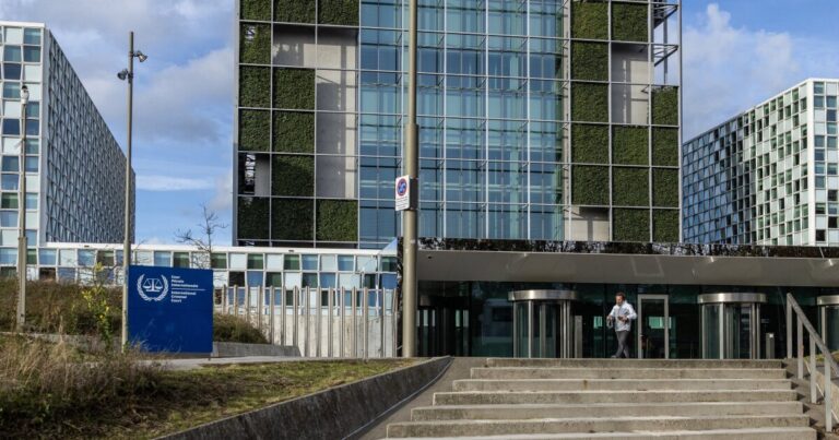 국제형사재판소가 네타냐후와 갈란트에 대해 체포영장을 발부했다.
    


