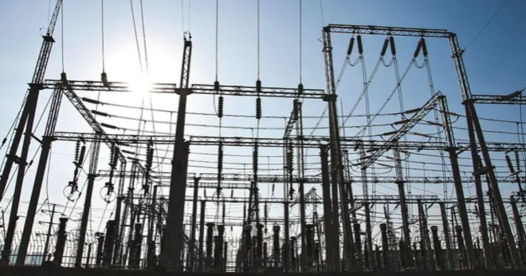 누구도 펜실베니아 세금 공제로 26억 달러를 사용하지 않습니다. Shapiro 주지사는 전력 생산을 늘리기 위해 재작성을 원합니다.
    


