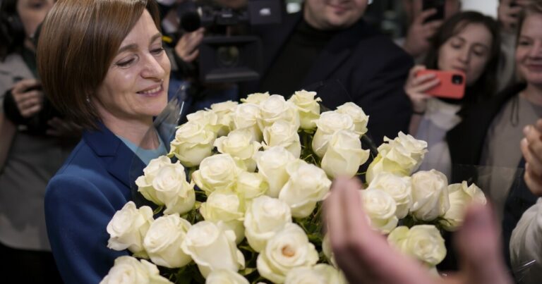 몰도바의 친서방 대통령, 러시아의 간섭 주장에도 불구하고 표결에서 승리
    


