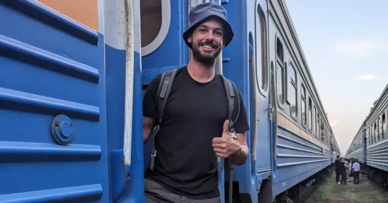 비행기도 없고 '스포일러'도 없습니다. 한 남자가 비행기를 타지 않고 이집트에서 일본까지 여행한 방법
    


