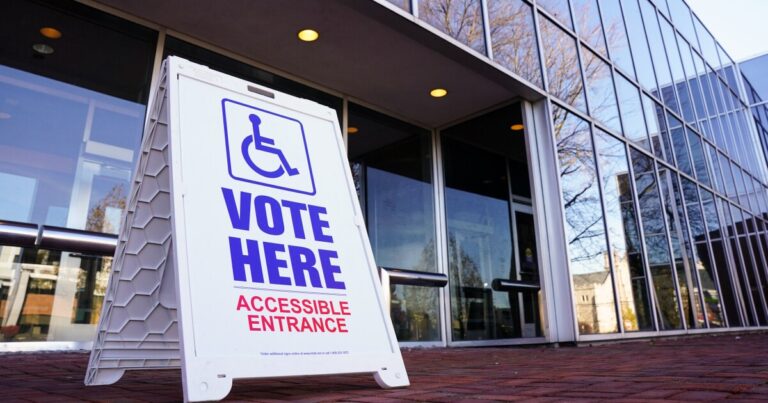 선거 101: 투표가 끝났습니다. 그 다음은 감사, 인증, 재검표입니다.
    


