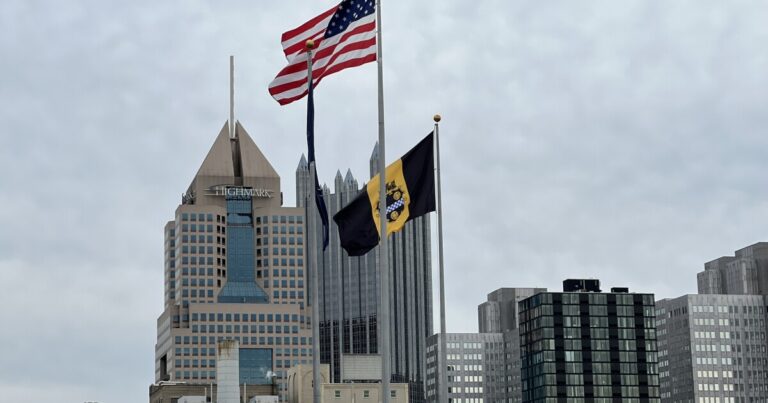 재향 군인의 날에 Allegheny 카운티 피츠버그에서 문을 닫는 곳은 다음과 같습니다.
    


