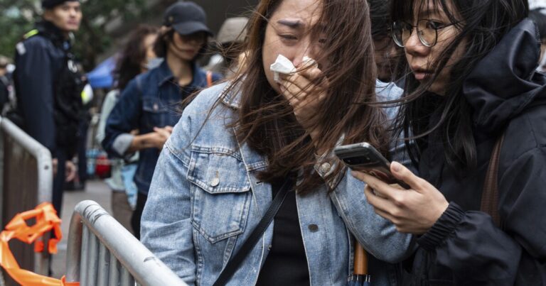 홍콩 국가안보 사건으로 수십 명에 최대 10년 징역형 선고
    



