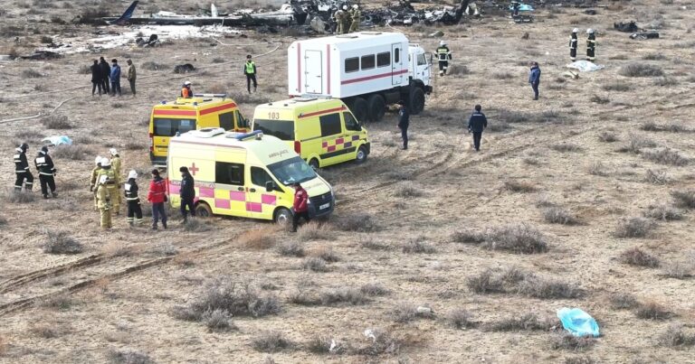 67명 탑승한 아제르바이잔 여객기 추락, 수십 명이 생존했을 수도
    


