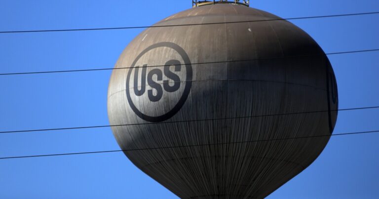 바이든, 영향력 있는 패널이 합의에 도달하지 못한 후 Nippon의 US Steel 인수 결정
    


