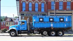 이번 8월 피츠버그에서 재활용하기 어려운 품목을 가져가는 방법과 장소