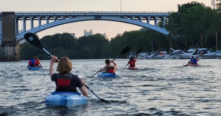 새로운 계획은 Allegheny 카운티의 강 접근성을 개선하는 것을 목표로 합니다.
    


