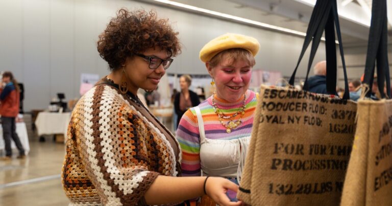 이번 주말(12월 6~8일) 피츠버그에서 무엇을 할까요?
    


