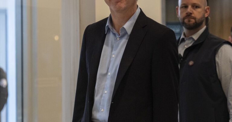 캐나다 트뤼도 총리 "관세 위협 이후 트럼프와 '훌륭한 대화' 했다"
    


