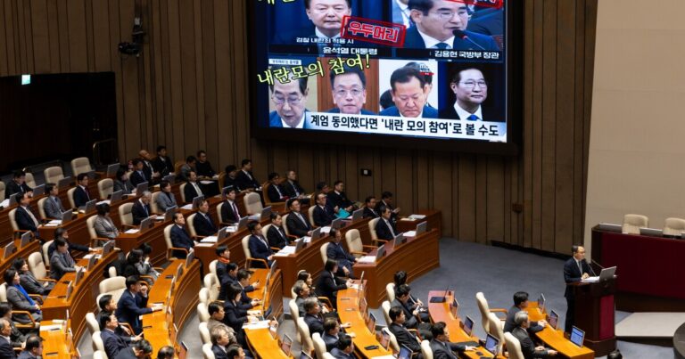 한국에서는 대통령에 대한 내란 혐의가 종결되고 있다
    


