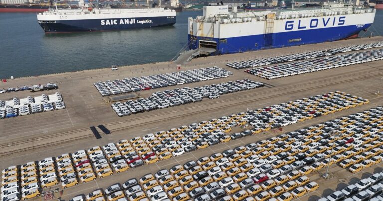 12월 중국 수출은 10.7% 증가해 미국 관세 인상으로 예상치를 웃돌았다.
    


