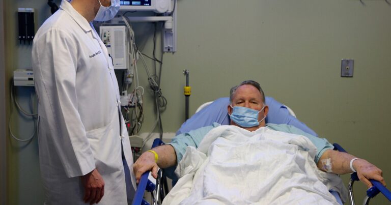 Allegheny 카운티는 독감, 노로바이러스, COVID-19 및 RSV 사례의 휴일 급증을 추적합니다.
    


