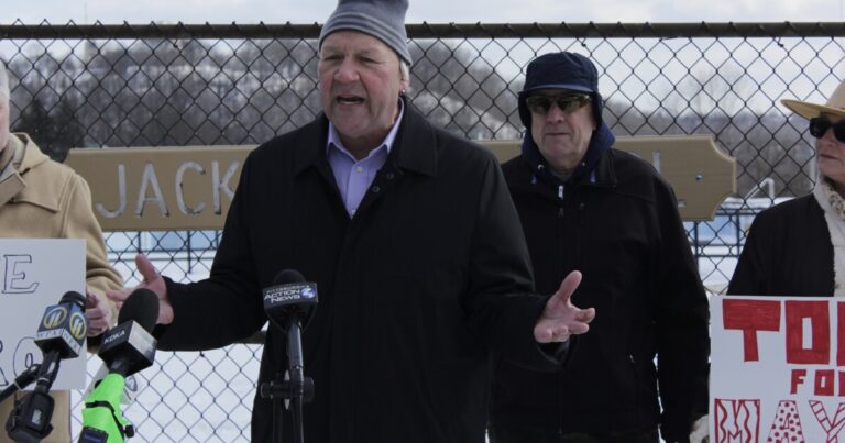 모레노는 피츠버그 시장에 대한 또 다른 공화당 입찰을 시작합니다
    


