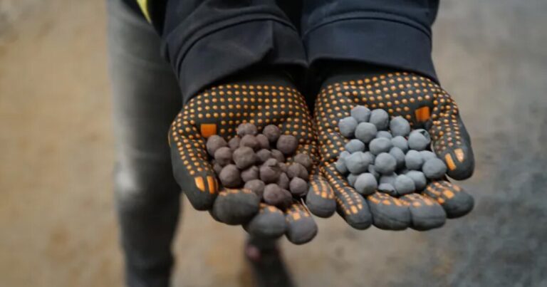 미국 철강 산업이 '화석 없는' 산업이 되려면 무엇이 필요할까요?
    


