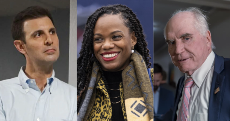 서부 펜실베니아 의회 지도자 Deluzio, Lee 및 Kelly가 새로운 세션에 대한 비전을 제시합니다.
    


