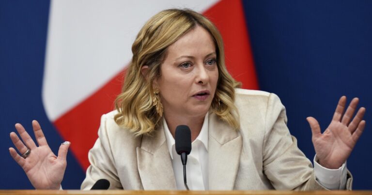 이탈리아, 드론 공격으로 군인 3명 사망한 미국 수배 이란인 석방
    


