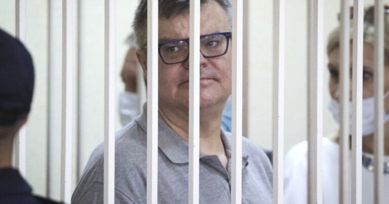 투옥된 벨라루스 활동가, 700일 이상 연락 두절 끝에 다시 등장
    


