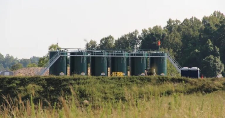 트럼프 정권 하에서 현지에서 시추된 천연가스가 더 비싸질 수 있을까요?
    


