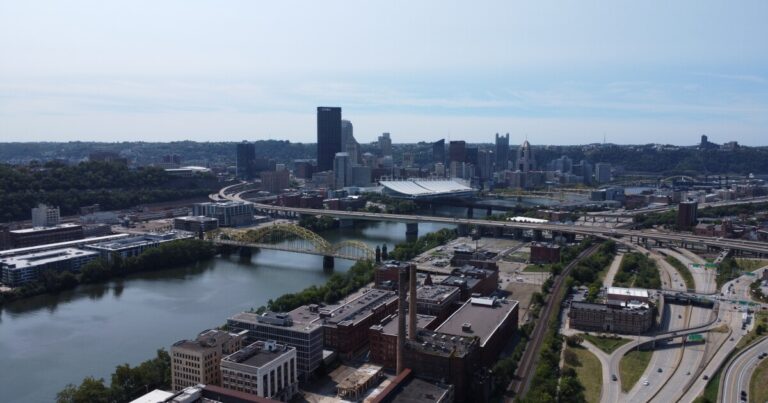 Allegheny 카운티 재산세가 카운티 협의회에 출마하는 민주당을 괴롭힐까요?
    


