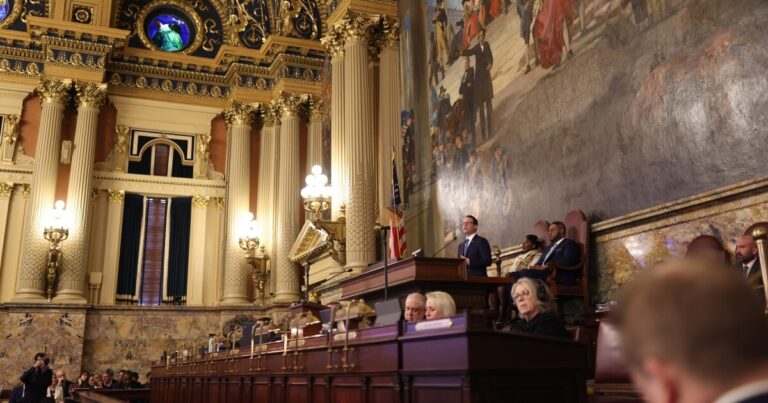 Shapiro의 $ 51.4B Pa. 예산 제안은 농촌 건강, 농장 및 레크리에이션을 향상시키는 것을 목표로합니다.
    


