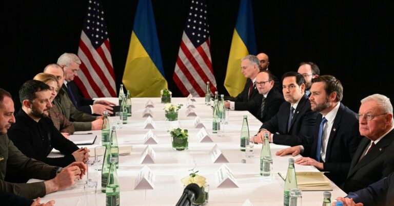 우크라이나의 희토류에 대한 접근은 우리가 도움을주는 데 도움이 될 수 있습니다.
    


