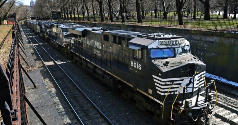 펜실베이니아 서부의 노퍽 남부 레일 브릿지 펜실베이니아 서부 펜실베이니아 주 펜실베이
    


