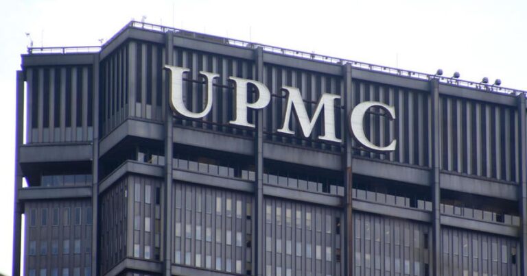 Gainey와 UPMC는 피츠버그가 거의 지불 거래를했다고 주장하는 것에 대해 다릅니다.
    


