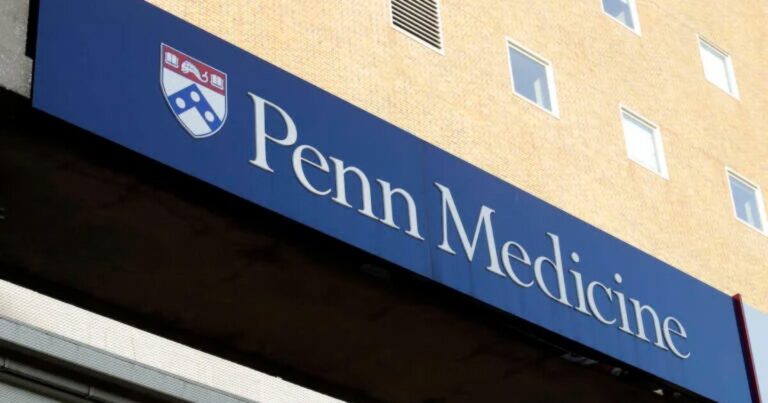 Shapiro 주지사는 트럼프가 제기 한 '실존 적'위협 속에서 Penn Med 리더와 만납니다.
    


