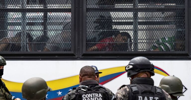 Tren de Aragua - 베네수엘라 갱에 대해 알아야 할 모든 것
    


