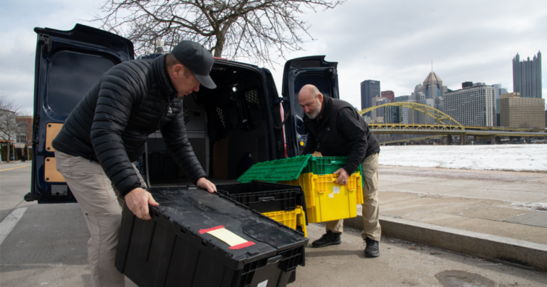 성장하는 산업 : 대마초가 펜실베이니아를 가로 질러 이동하는 방법
    


