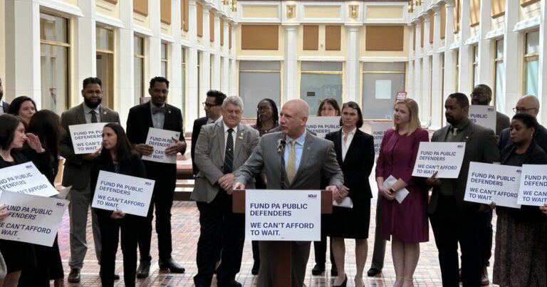 펜실베니아 공공 수비수에 대한 지출은 '부당하다'고 해리스 버그 항의의 옹호자들은 말한다.
    


