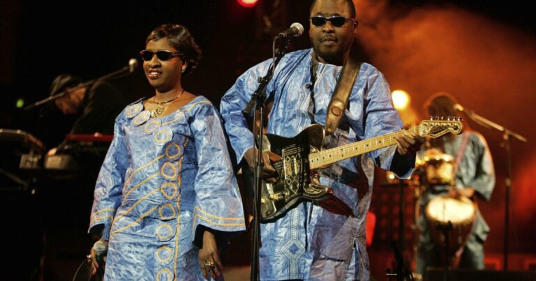 Malian Duo Amadou & Mariam의 절반, Amadou Bagayoko, 70 세로 사망
    



