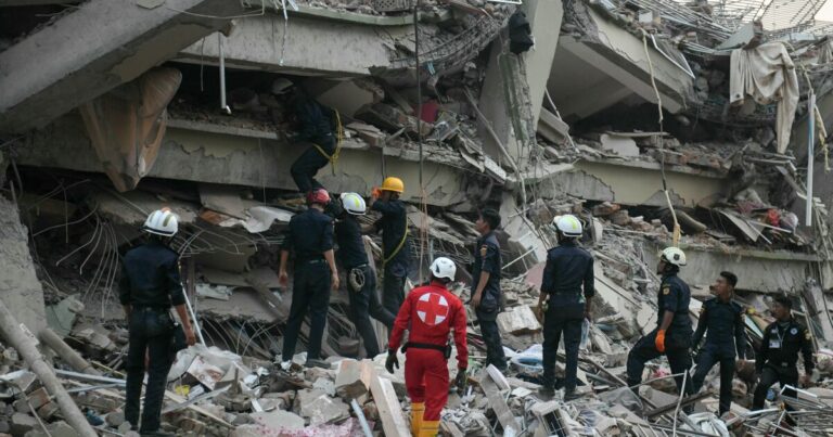 모바일 의료 단위, 미얀마 지진 구역에 필요한 깨끗한 물이
    


