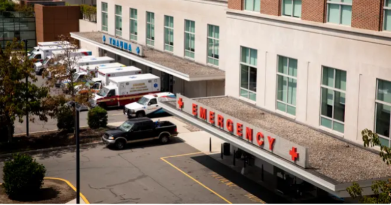 병원 자선 단체 규칙에도 불구하고 접근하기 어려운 의료비에 대한 도움
    


