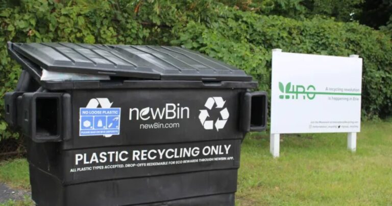 이리 재활용 공장에 대한 계획이 폐기되었습니다. 이 회사는 트럼프 관세와 삭감을 비난합니다
    


