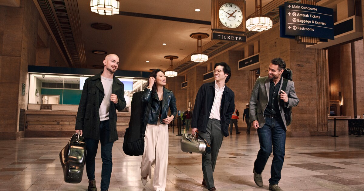 이번 주말 피츠버그에서해야 할 일 : 'Brew House에서'가장자리에서 도버 사중주는 시내를 연주합니다.