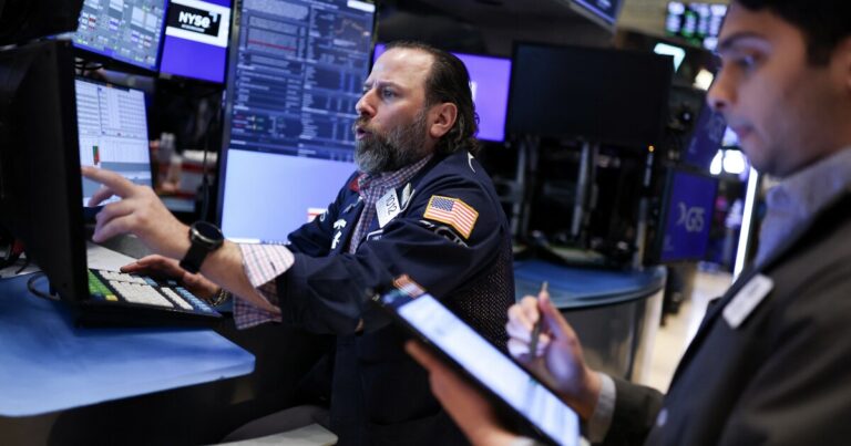 트럼프의 관세 정지에 대한 행복감으로 미국 주식은 다시 급락합니다.
    


