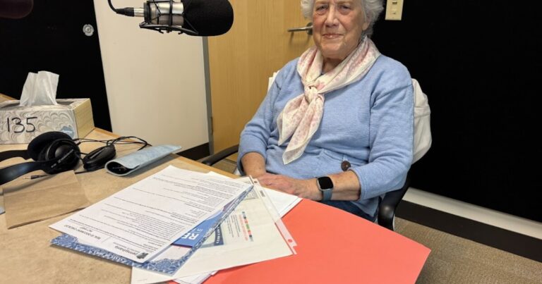 펜실베니아에서는 27%가 실제 ID를 가지고 있습니다. 프로세스를 간소화 한 일부 주에서는 100%입니다.
