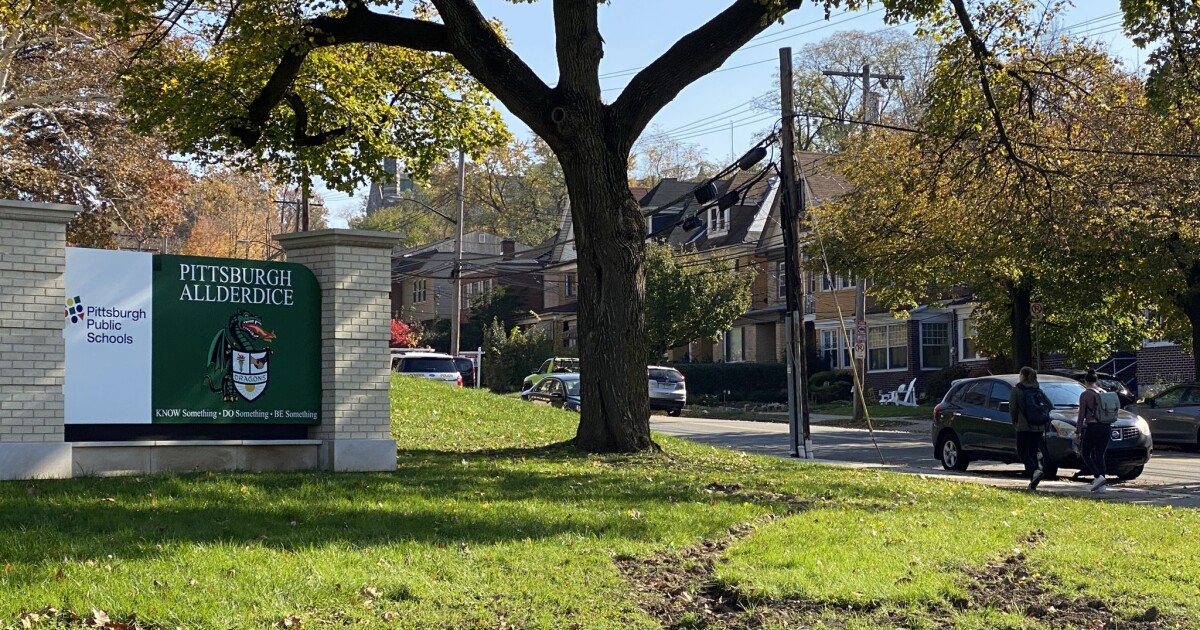 PPS의 이사회는 가족에게 미래를 위해 브레인 스토밍을 요청하고 있지만 현재 질문은 여전히 ​​남아 있습니다.