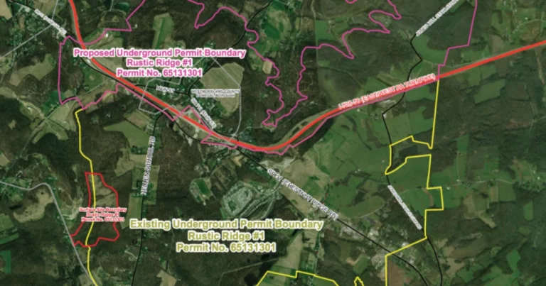 Pa. Dep Oks의 소박한 능선의 탄광 확장 Pa. Turnpike 아래
